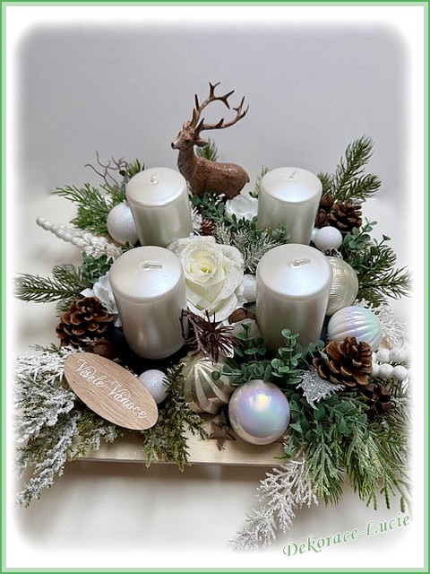 Adventní svícen čtvercový "Bílá zimní elegance"