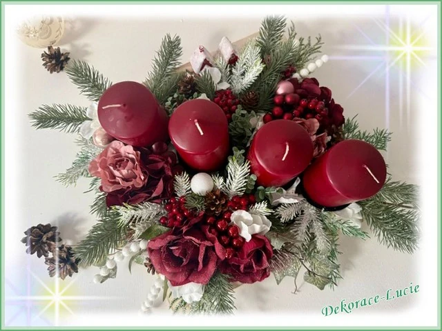Adventní svícen čtvercový "Rubínová vánoční magie"