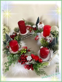 Adventní věnec červeno-bílý